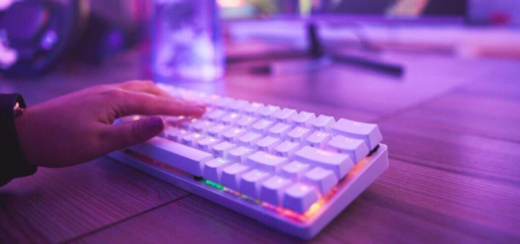 Desata tu Poder con Teclados para Videojuegos